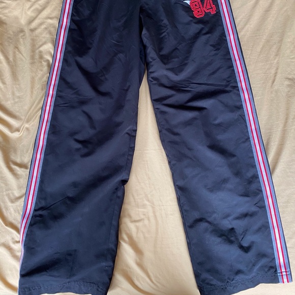 Old navy track pants (mint condition) - Picture 2 of 4
